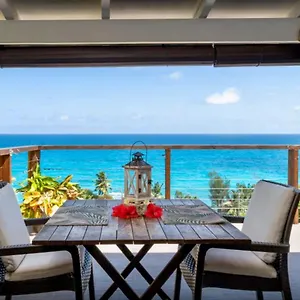 vi-miles-lodge.maheislandhotels.com/